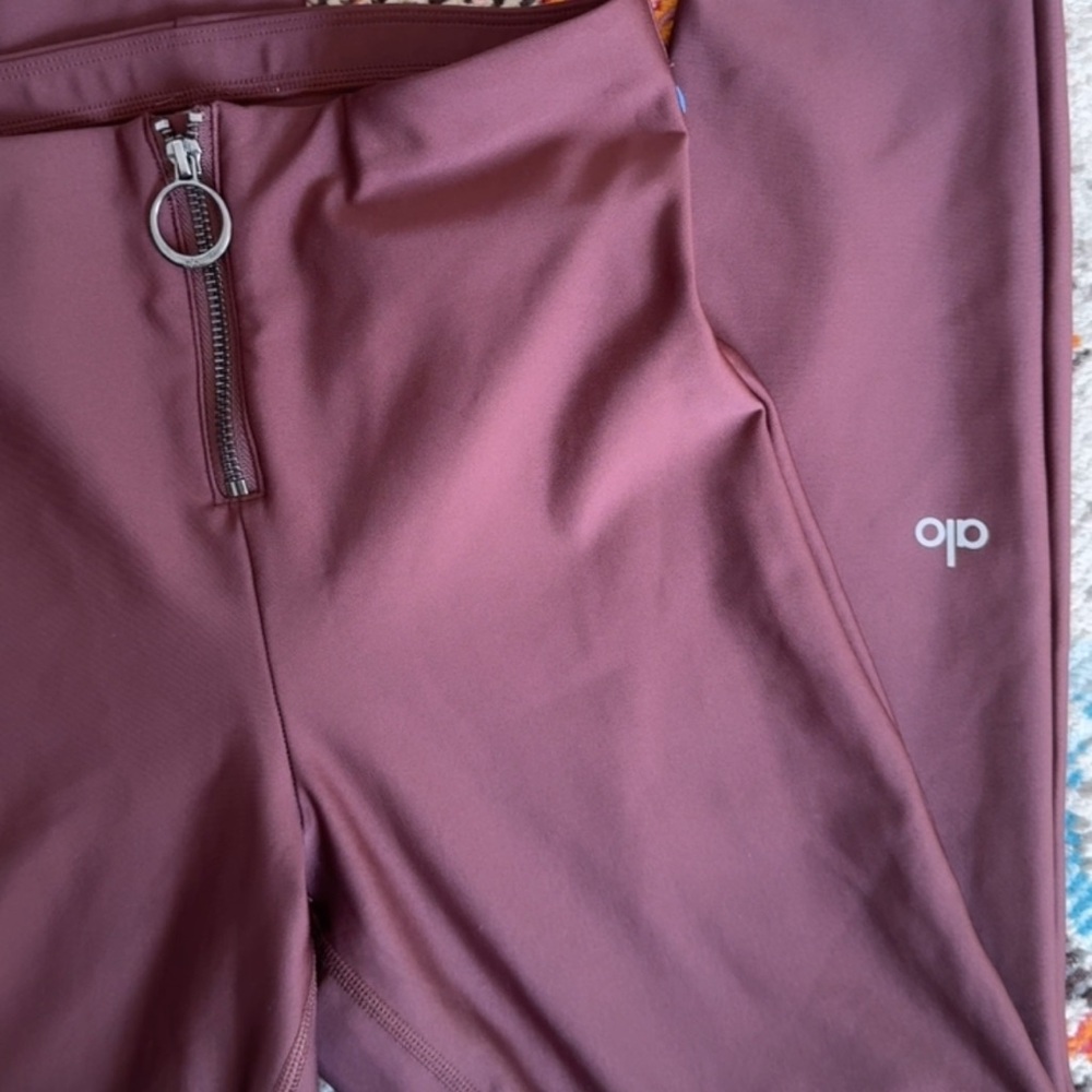 Alo yoga brown legging front zip size small
